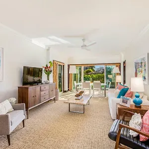 https://waipouli-beach-resort-extra-large-unit-luxurious-decor.hotelsinhawaii.org